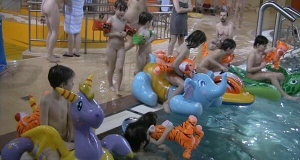 FKK video - Nudists sports and pool [FKK-Community]